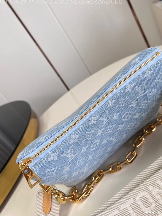 WIS BB LOUIS COUSSIN VUITTON 0112